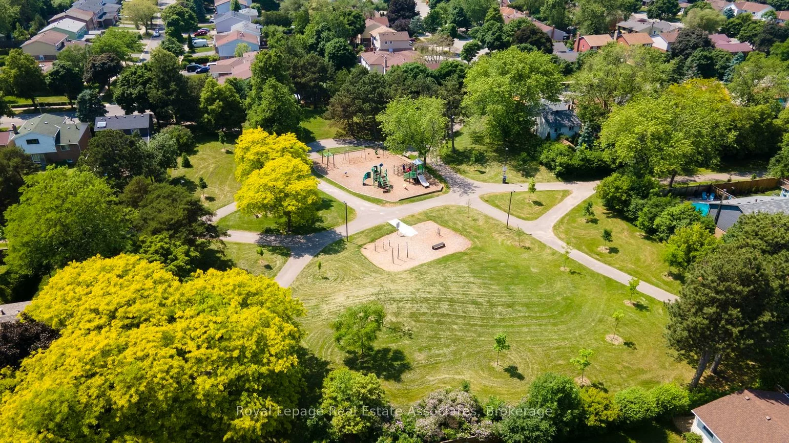 3374, Tallmast, Erin Mills, Mississauga