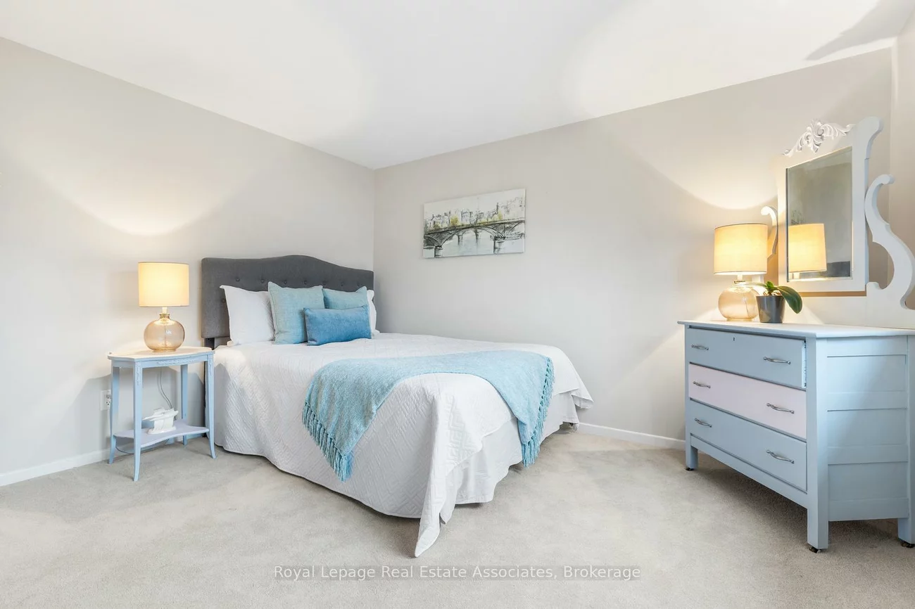 3374, Tallmast, Erin Mills, Mississauga