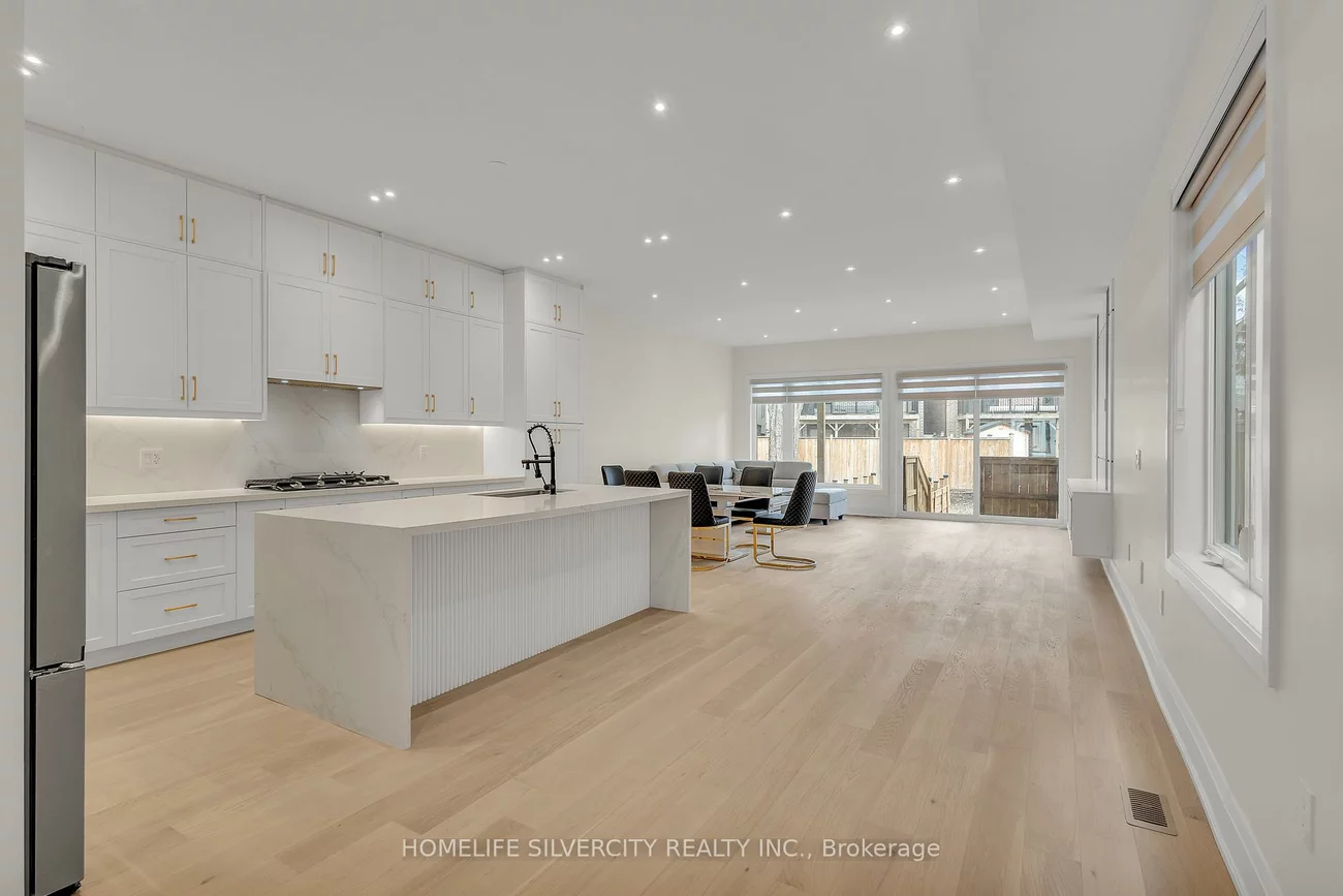 25A, Pine, Port Credit, Mississauga