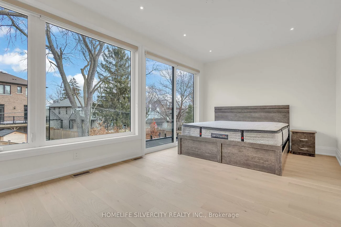 25A, Pine, Port Credit, Mississauga