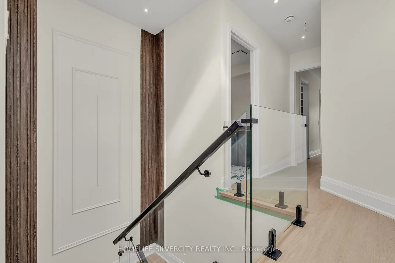 25A, Pine, Port Credit, Mississauga