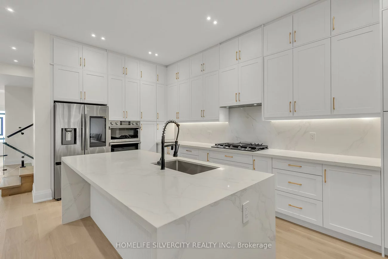 25A, Pine, Port Credit, Mississauga