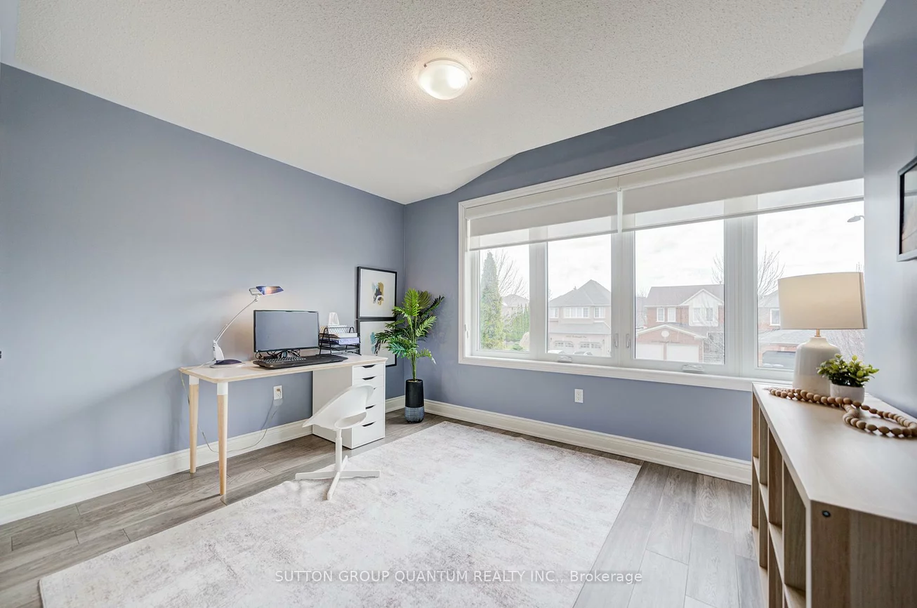 2829, Cartwright, Central Erin Mills, Mississauga