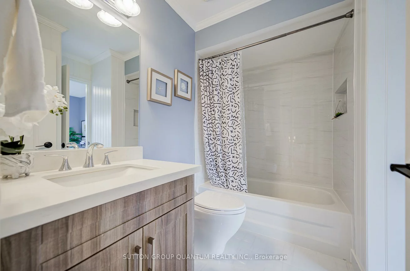 2829, Cartwright, Central Erin Mills, Mississauga