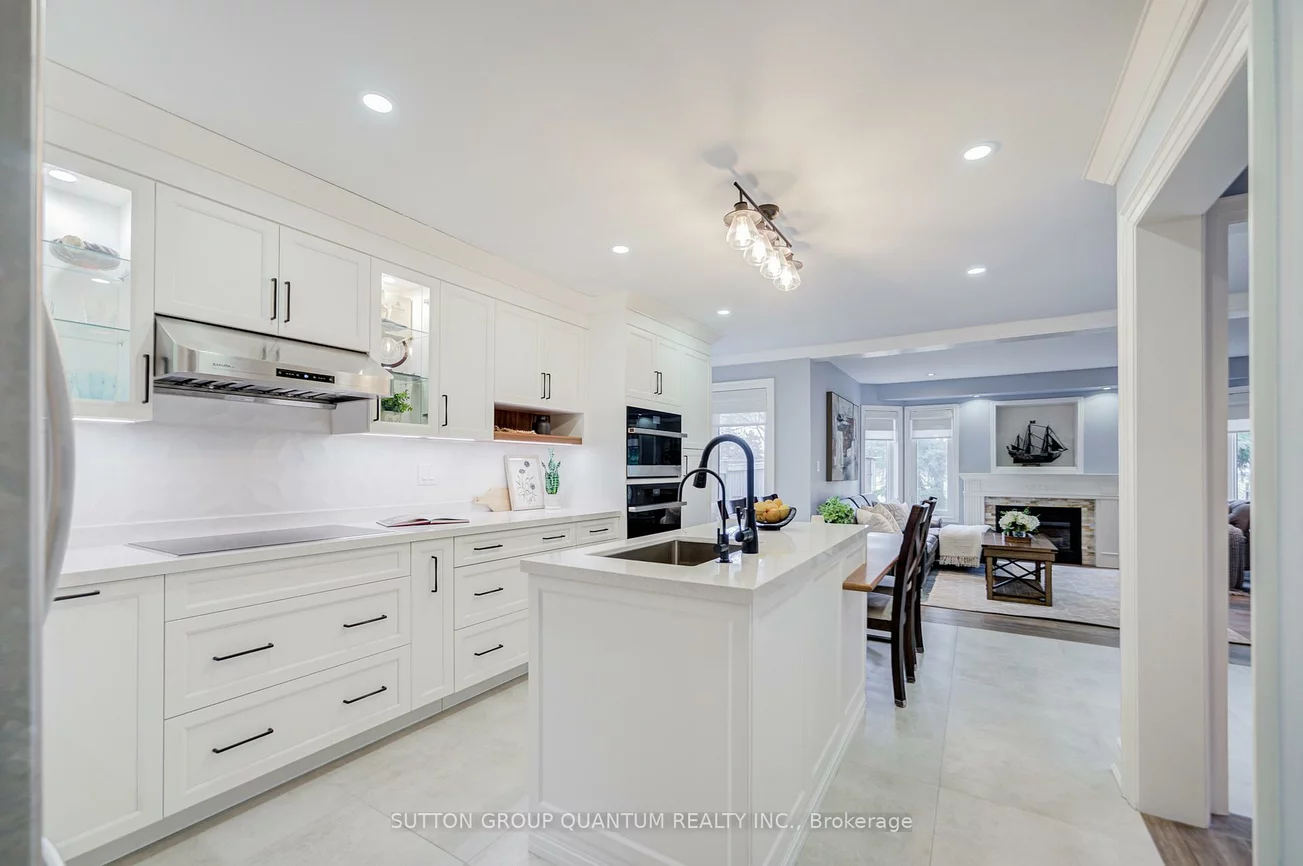 2829, Cartwright, Central Erin Mills, Mississauga