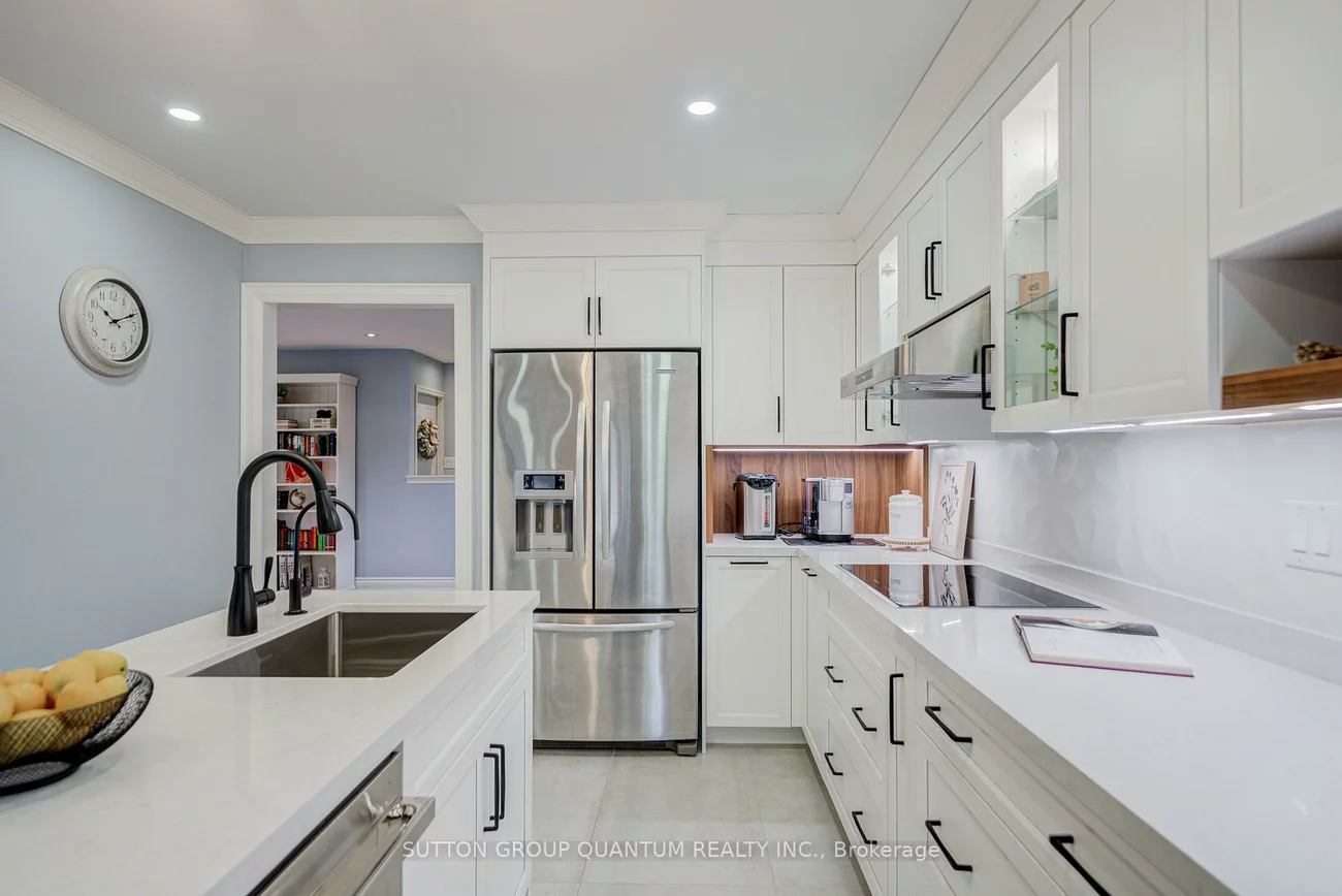 2829, Cartwright, Central Erin Mills, Mississauga