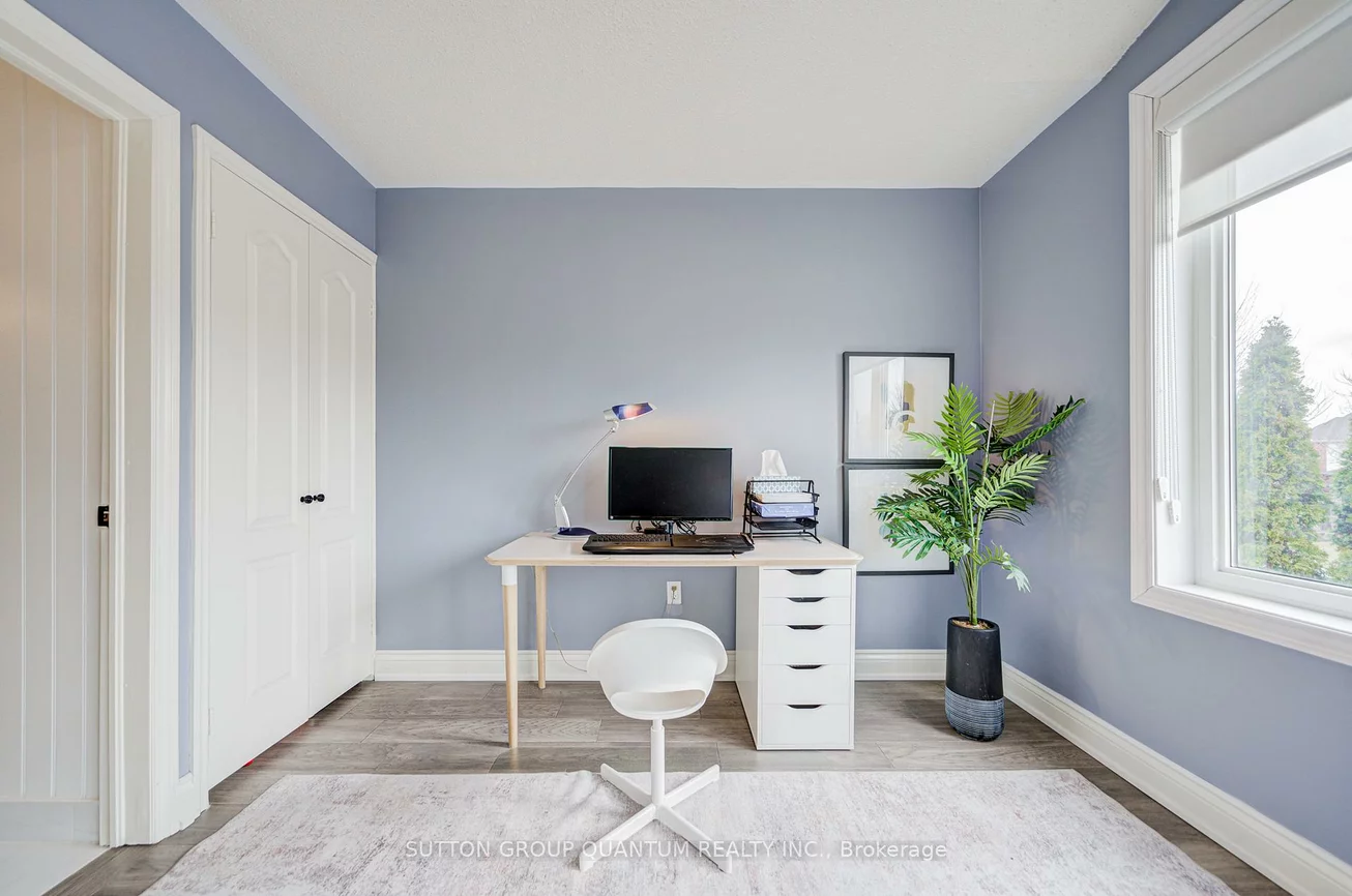 2829, Cartwright, Central Erin Mills, Mississauga