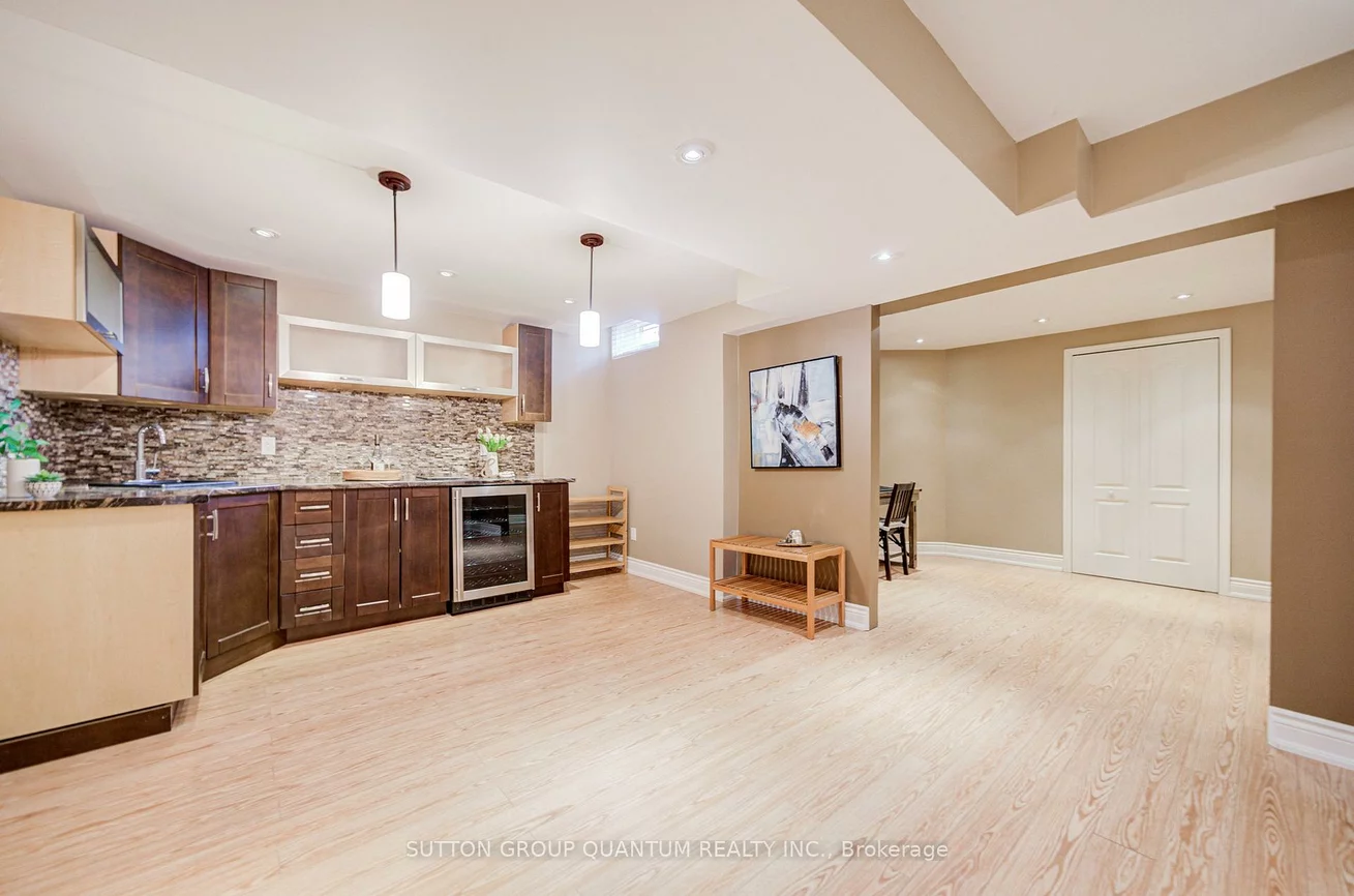 2829, Cartwright, Central Erin Mills, Mississauga