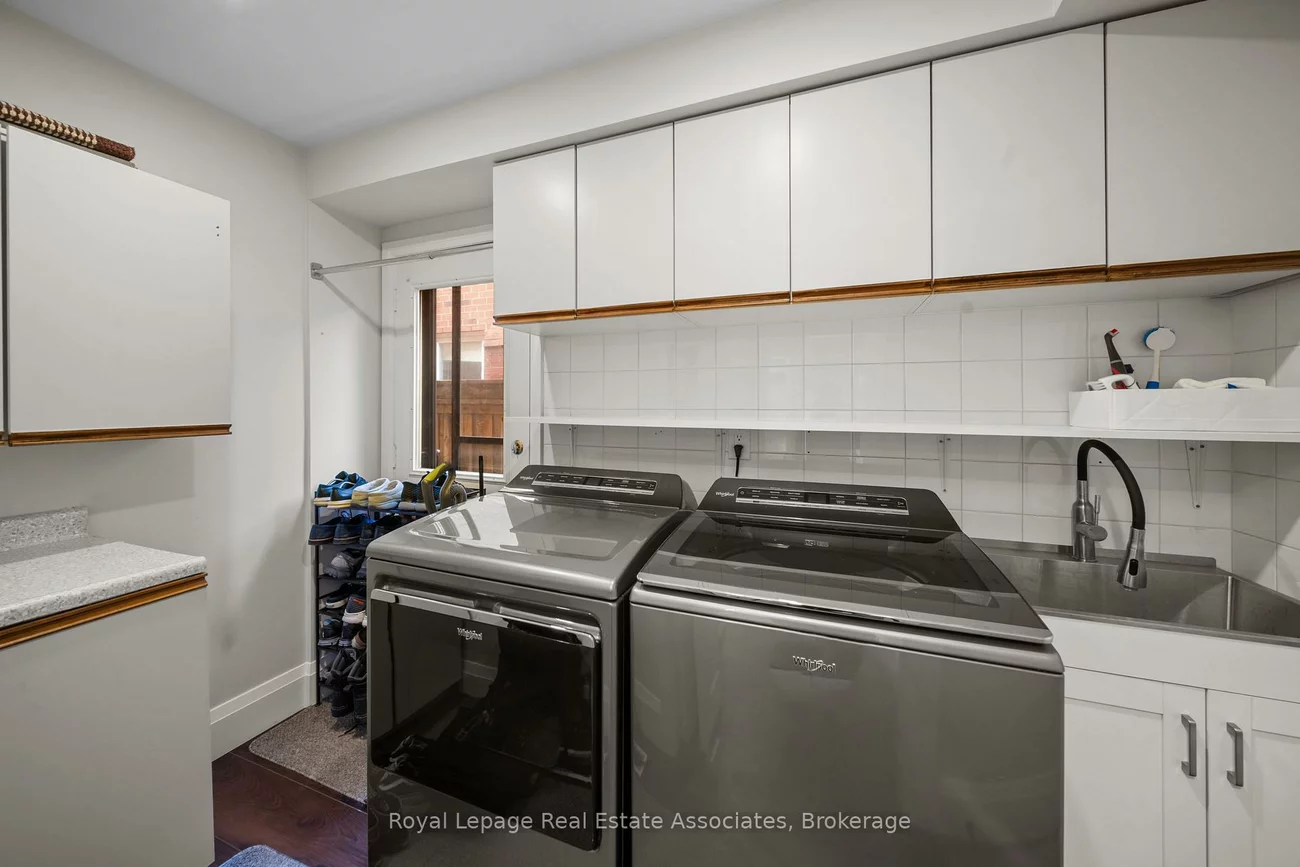 4516, Gullfoot, Hurontario, Mississauga