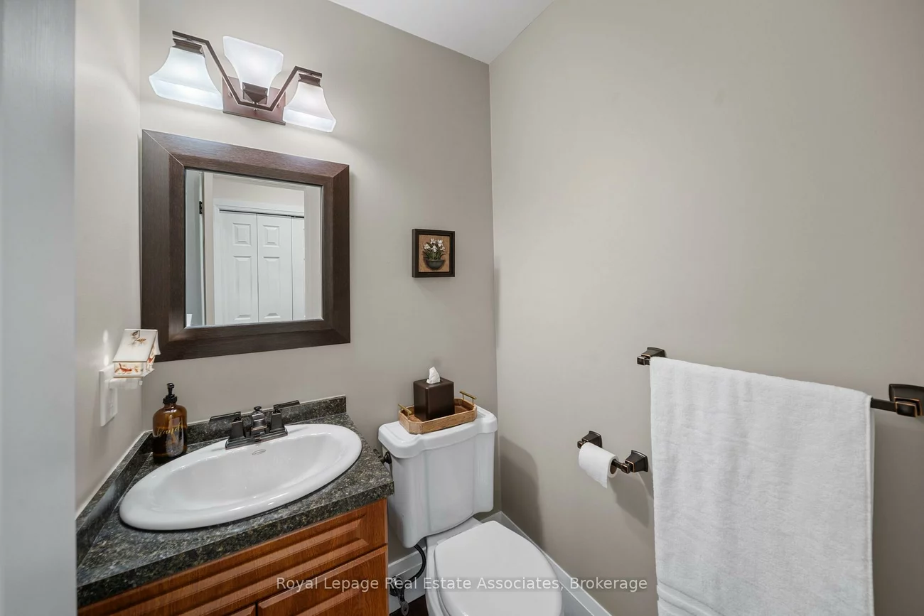 4516, Gullfoot, Hurontario, Mississauga