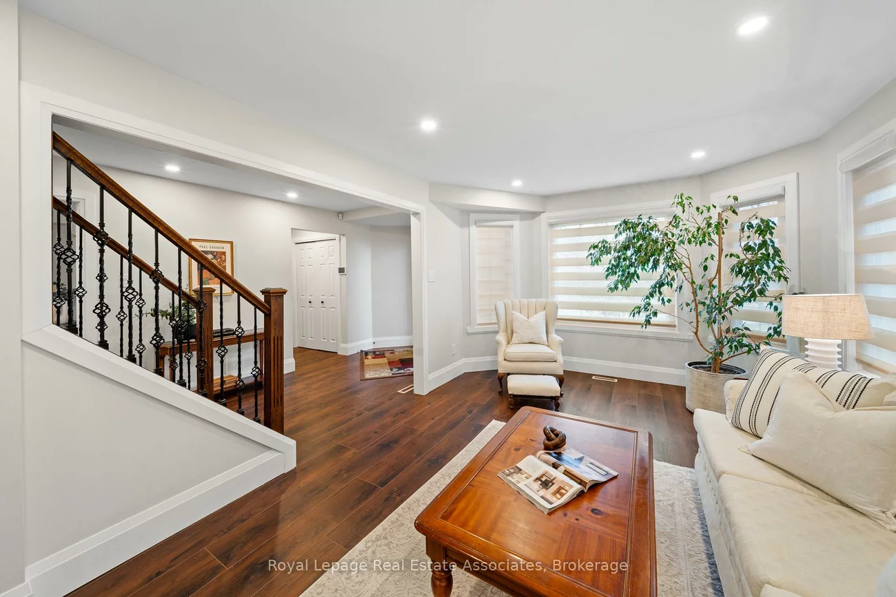 4516, Gullfoot, Hurontario, Mississauga