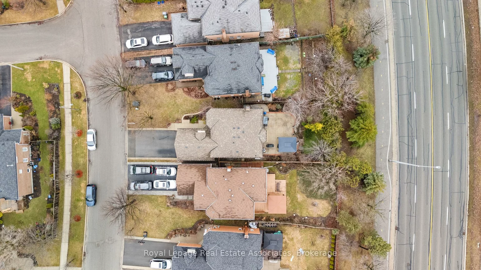 4516, Gullfoot, Hurontario, Mississauga