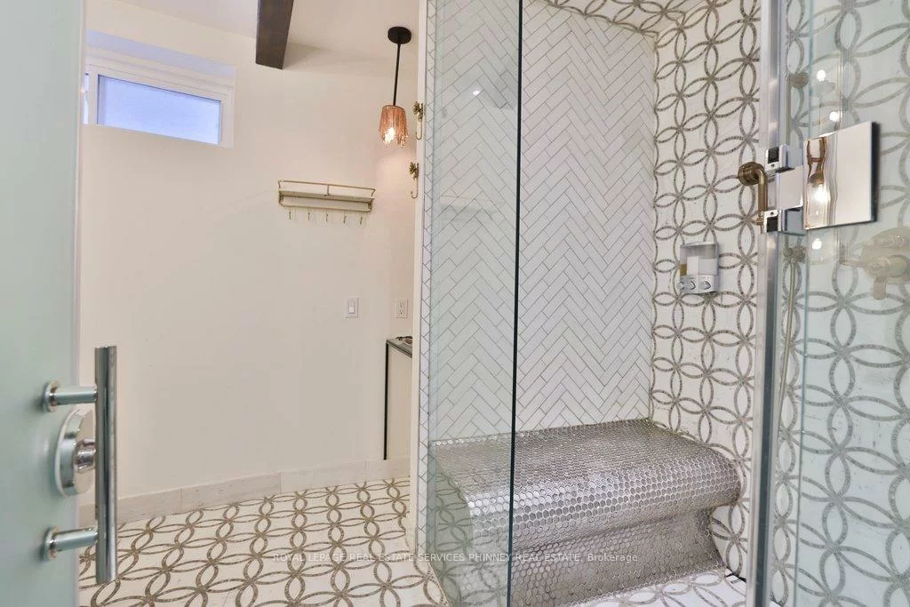 1352, Nocturne, Lorne Park, Mississauga