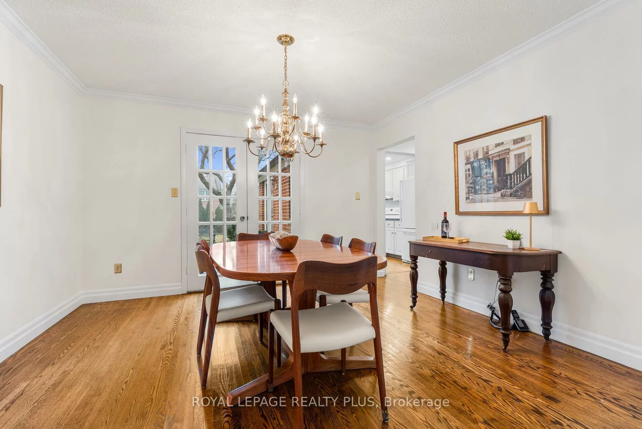 1852, Sherwood Forrest, Sheridan, Mississauga