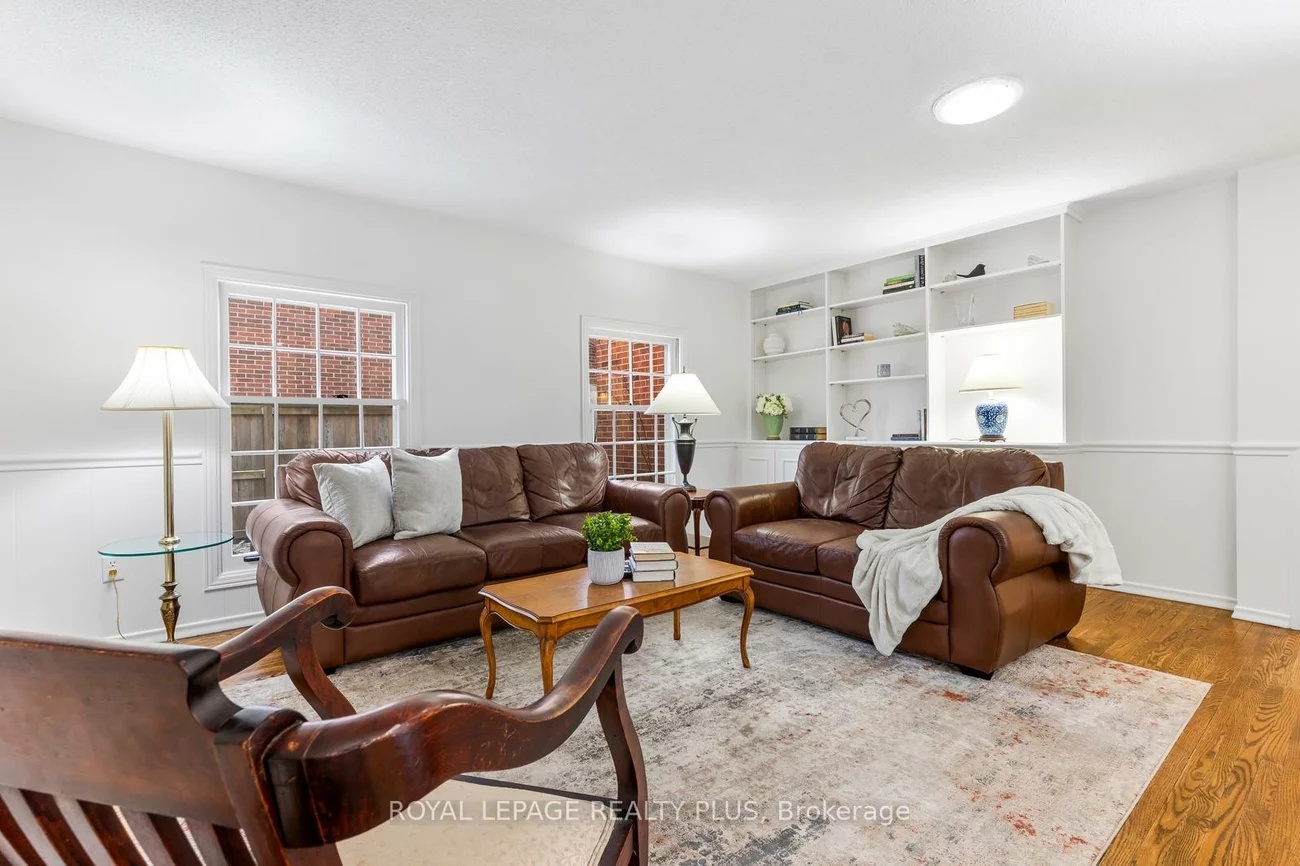 1852, Sherwood Forrest, Sheridan, Mississauga