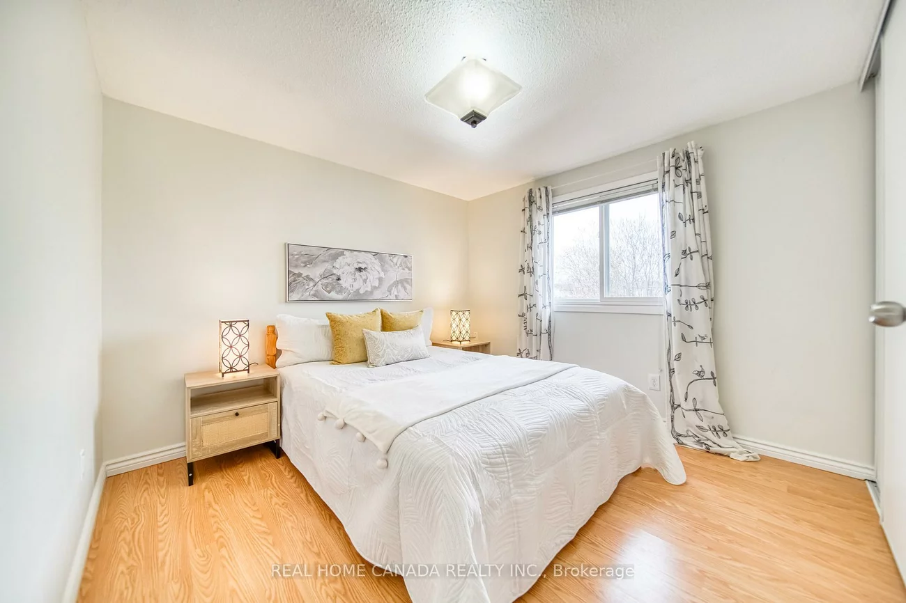 6051, Fullerton, Meadowvale, Mississauga