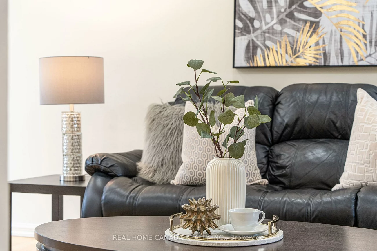 6051, Fullerton, Meadowvale, Mississauga