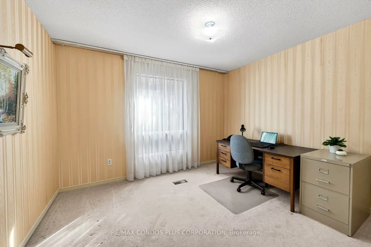 1562, Lovelady, Rathwood, Mississauga