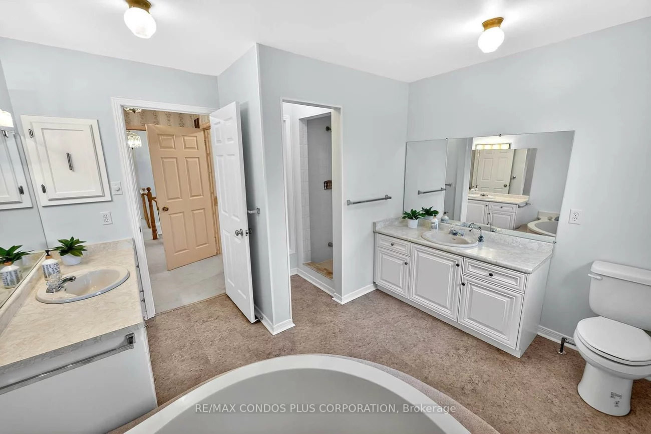 1562, Lovelady, Rathwood, Mississauga