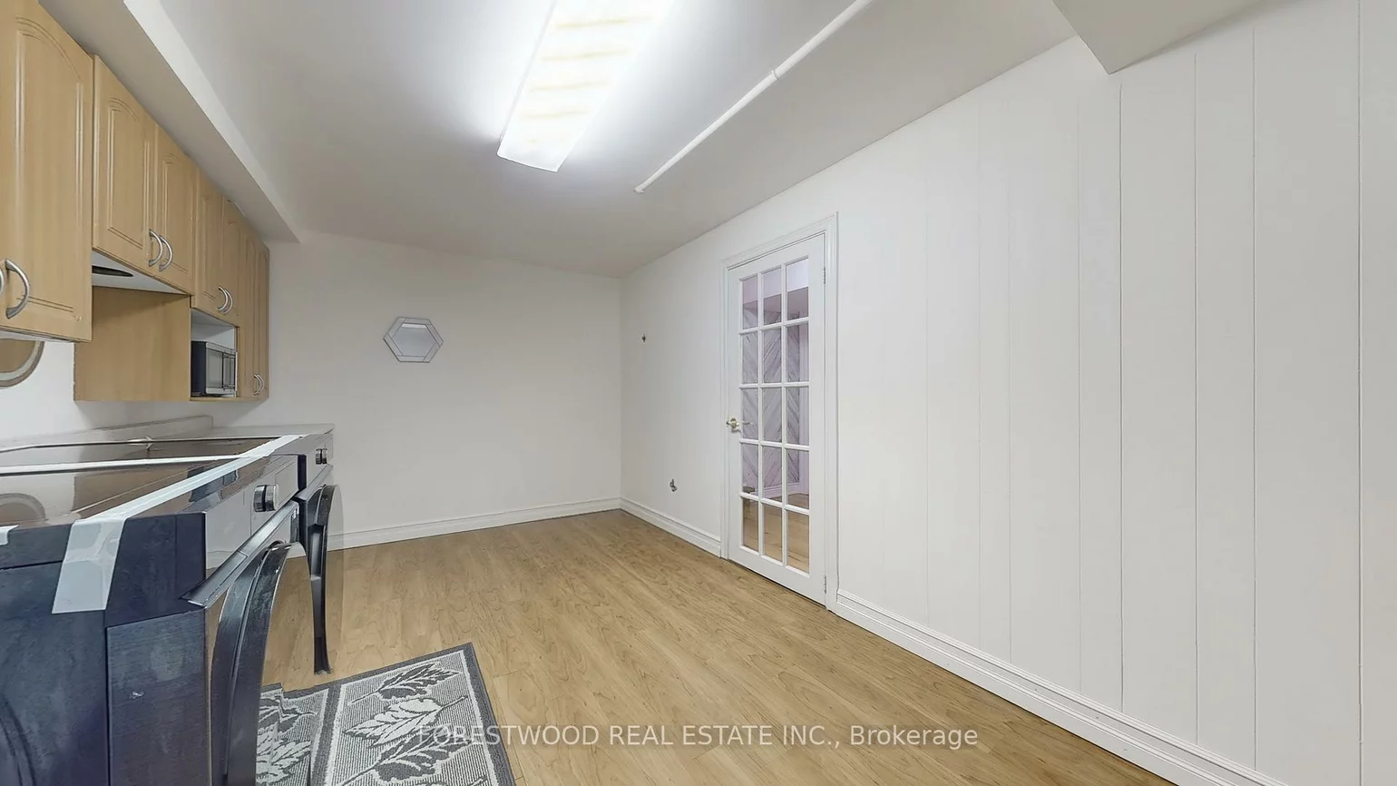 571, Silver Creek, Mississauga Valleys, Mississauga