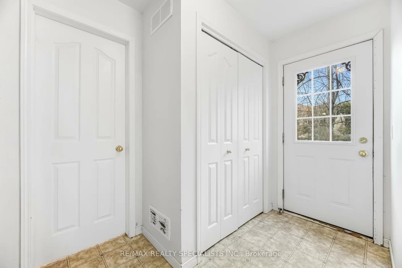 2131, Cawthra, Lakeview, Mississauga