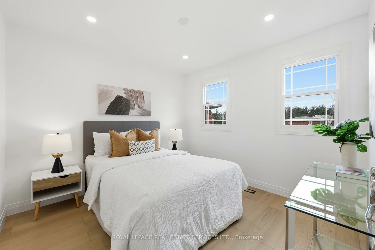 1332, Quinpool, Creditview, Mississauga