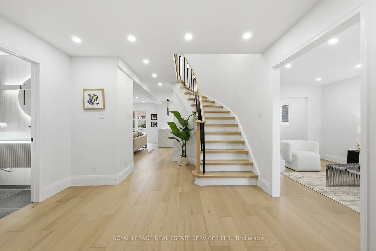 1332, Quinpool, Creditview, Mississauga