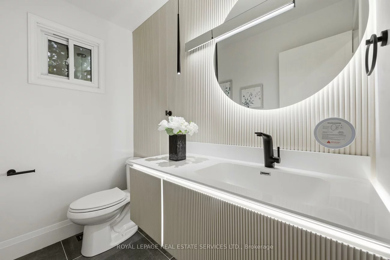 1332, Quinpool, Creditview, Mississauga