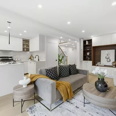 1332, Quinpool, Creditview, Mississauga