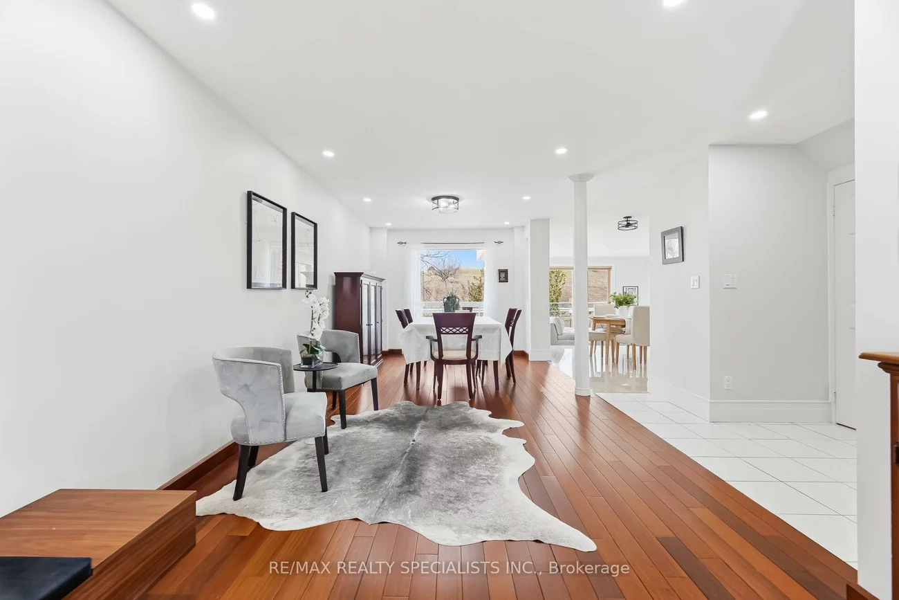 1169, Barnswallow, East Credit, Mississauga