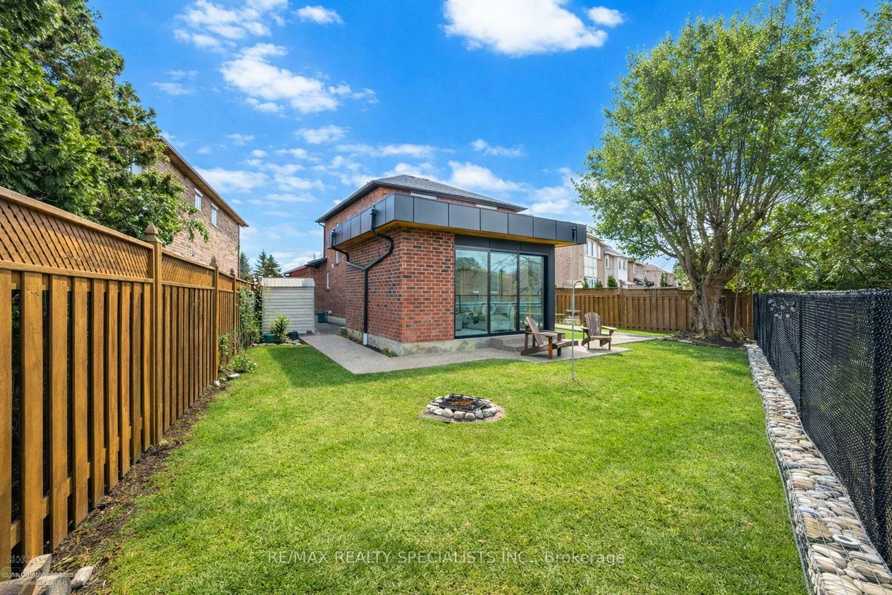 1169, Barnswallow, East Credit, Mississauga