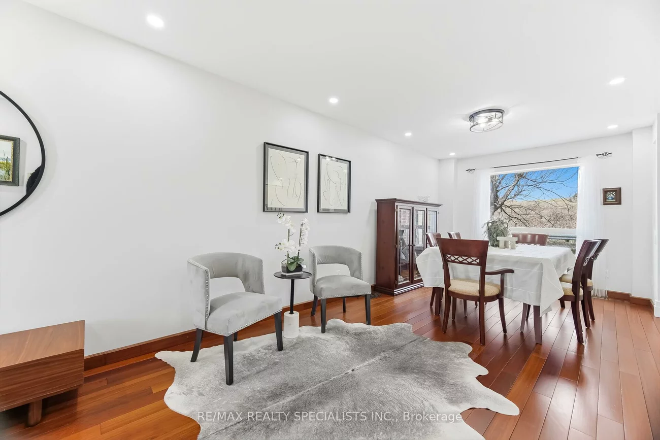 1169, Barnswallow, East Credit, Mississauga