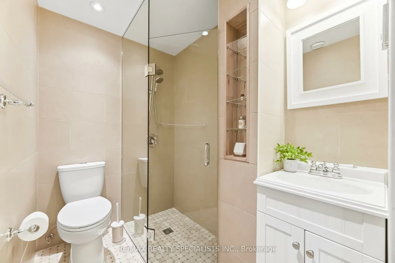 1169, Barnswallow, East Credit, Mississauga