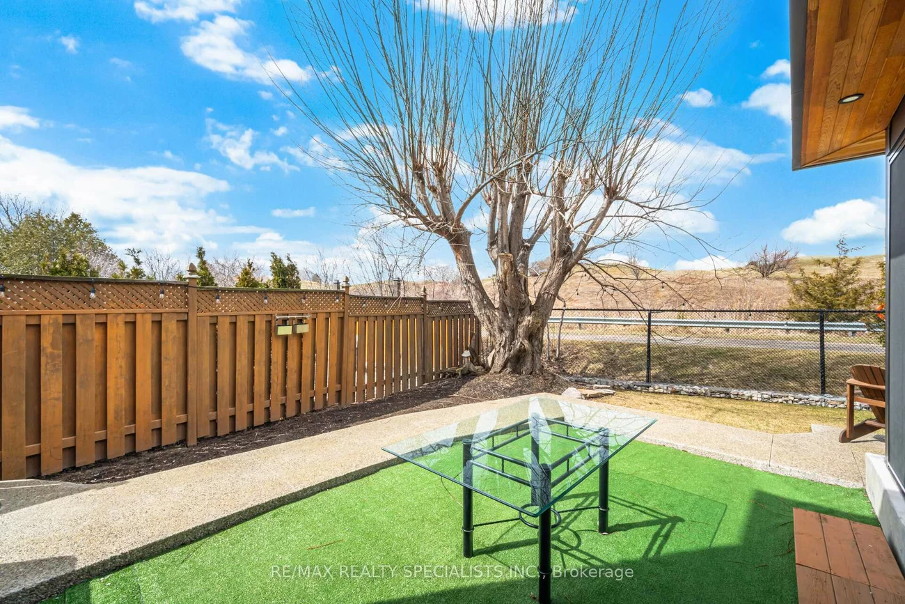 1169, Barnswallow, East Credit, Mississauga