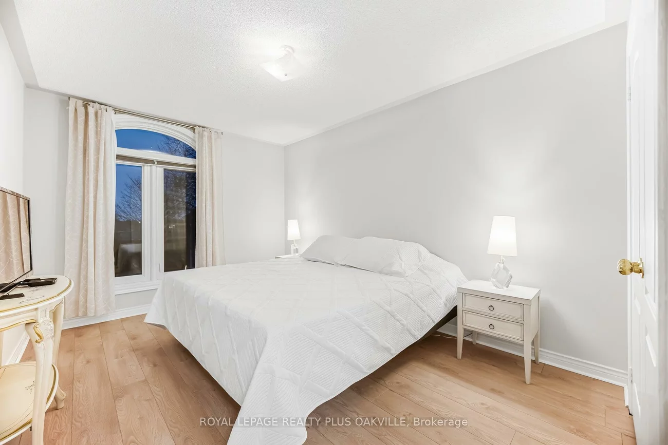 3395, Trelawny, Lisgar, Mississauga