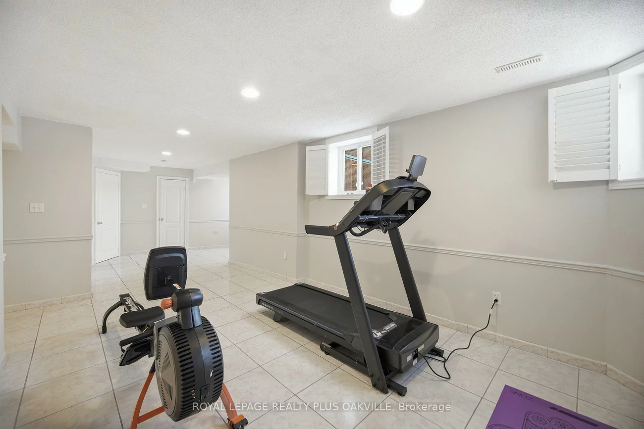 3395, Trelawny, Lisgar, Mississauga