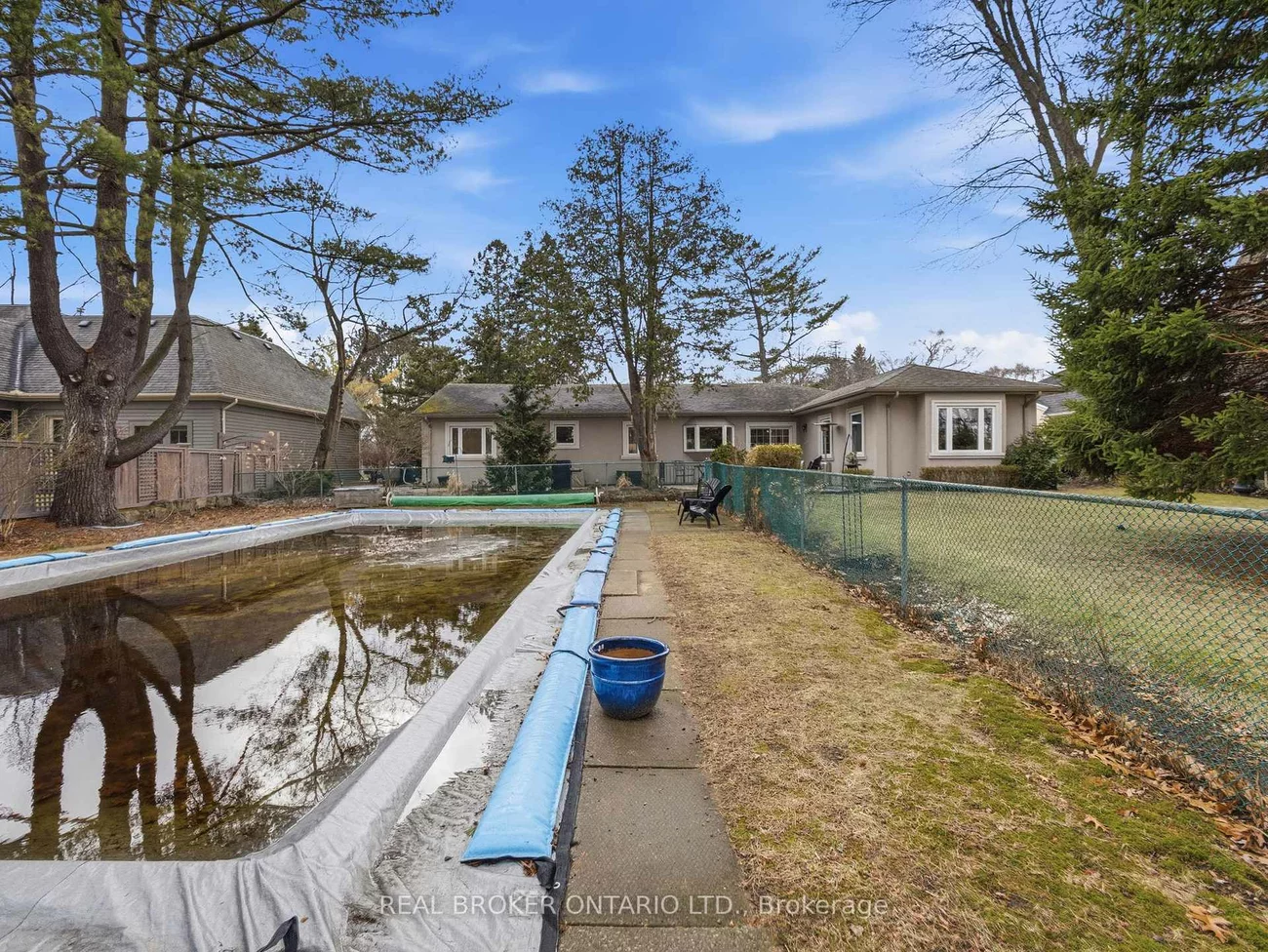 929, Parkland, Clarkson, Mississauga