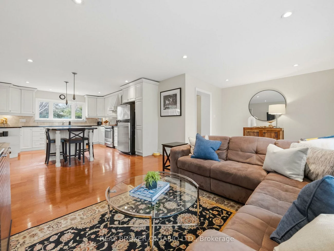 929, Parkland, Clarkson, Mississauga