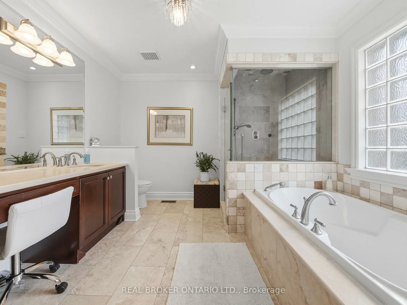 929, Parkland, Clarkson, Mississauga