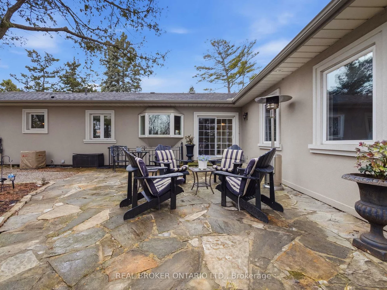 929, Parkland, Clarkson, Mississauga