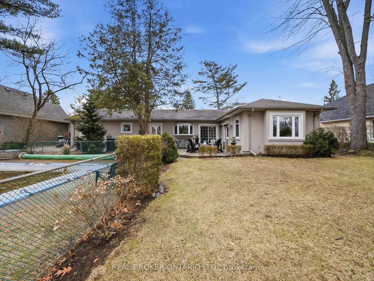 929, Parkland, Clarkson, Mississauga