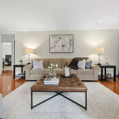 929, Parkland, Clarkson, Mississauga