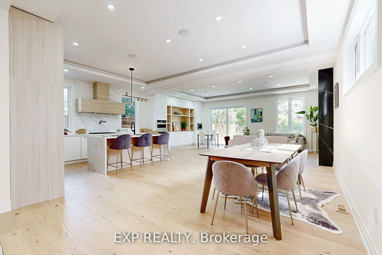 768, Montbeck, Lakeview, Mississauga