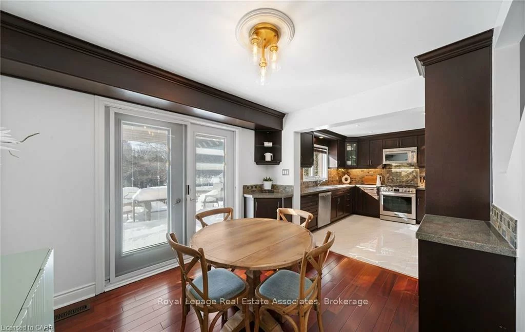 1550, Woodeden, Lorne Park, Mississauga