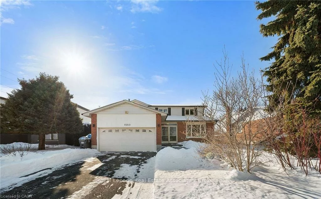 1550, Woodeden, Lorne Park, Mississauga