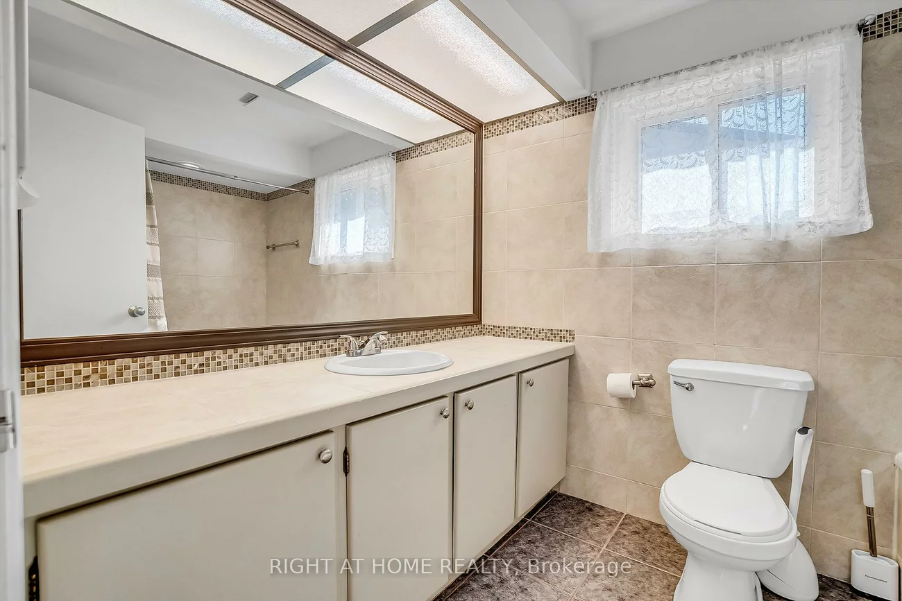 6842, Avila, Meadowvale, Mississauga