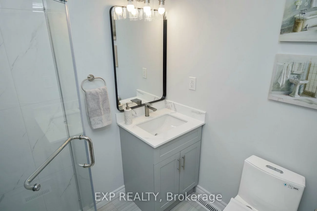 760, Ashprior, Hurontario, Mississauga