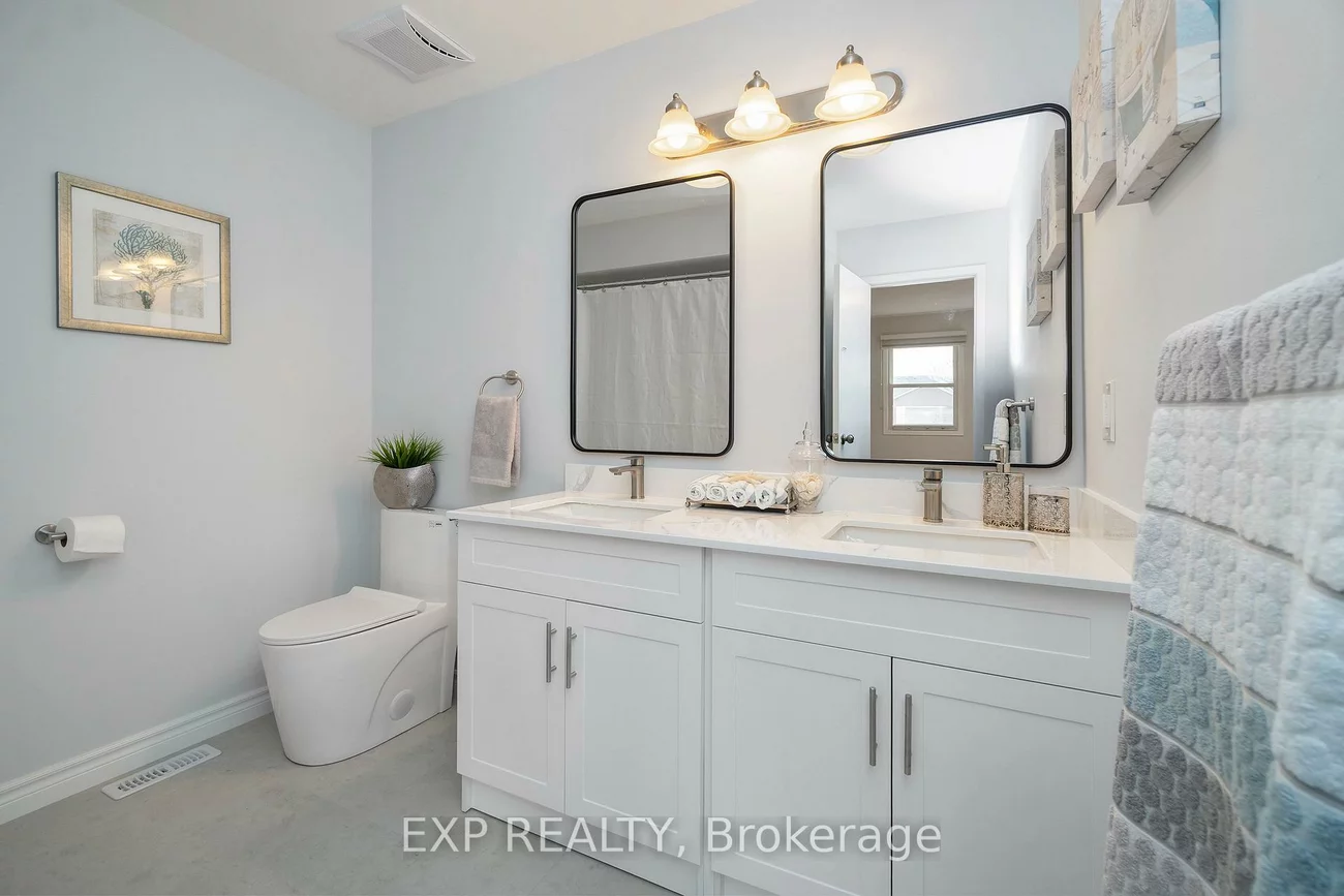 760, Ashprior, Hurontario, Mississauga