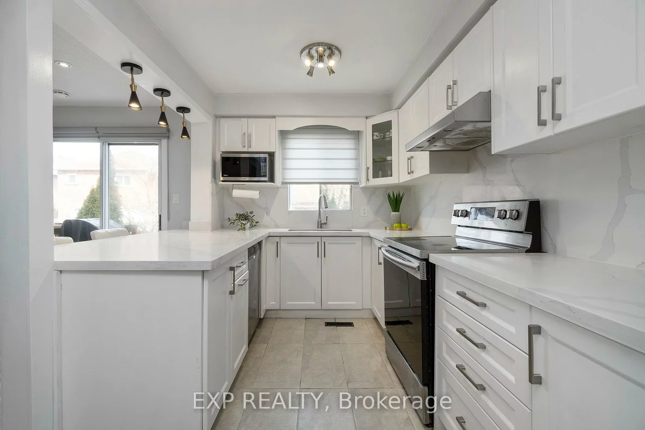 760, Ashprior, Hurontario, Mississauga