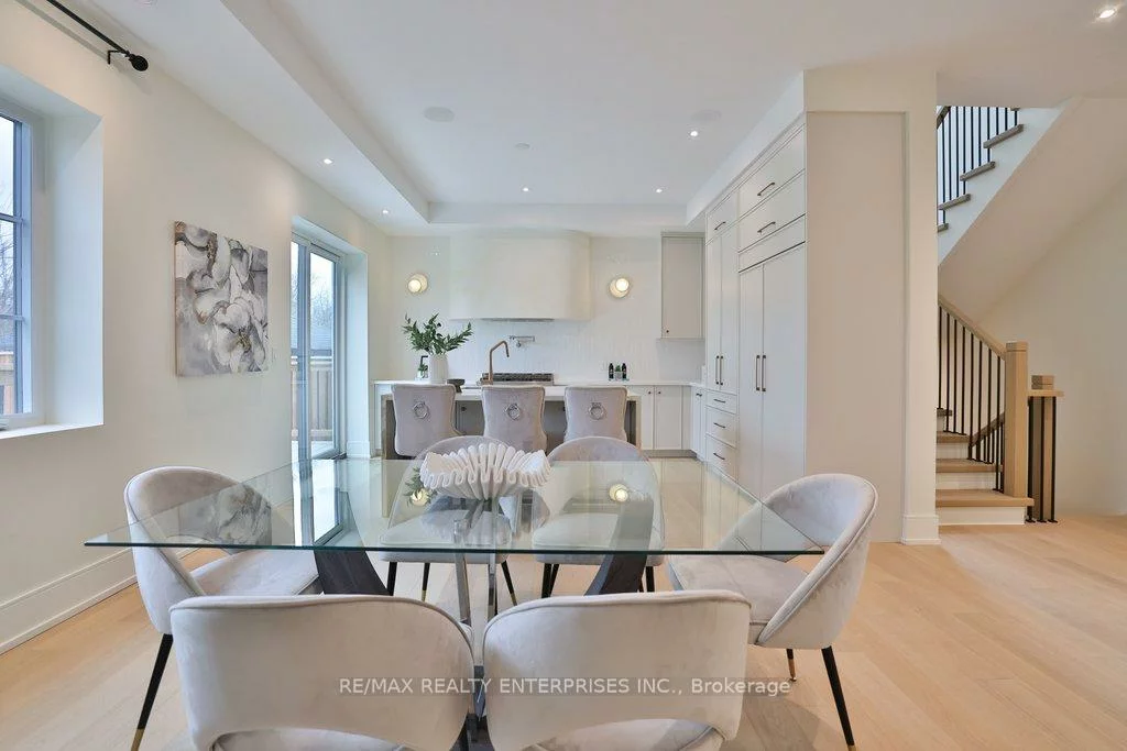 202, Queen, Port Credit, Mississauga